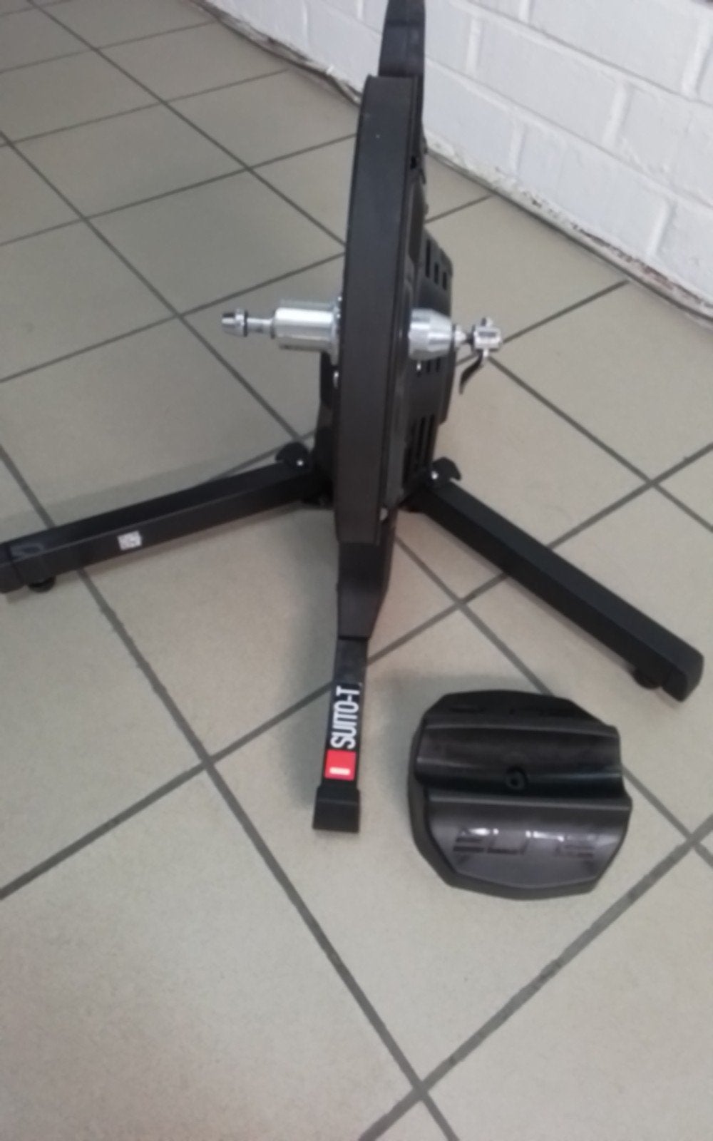 Suito-T Elite indoor fietstrainer, Ophalen, Zo goed als nieuw