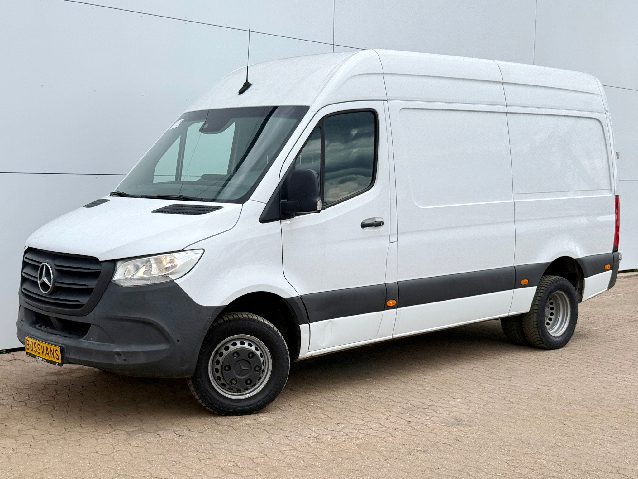 L2H2 Dubbellucht 10 Inch MBUX 3,5t Trekhaak Climate Control, Gebruikt, Euro 6, 4 cilinders, 360° camera