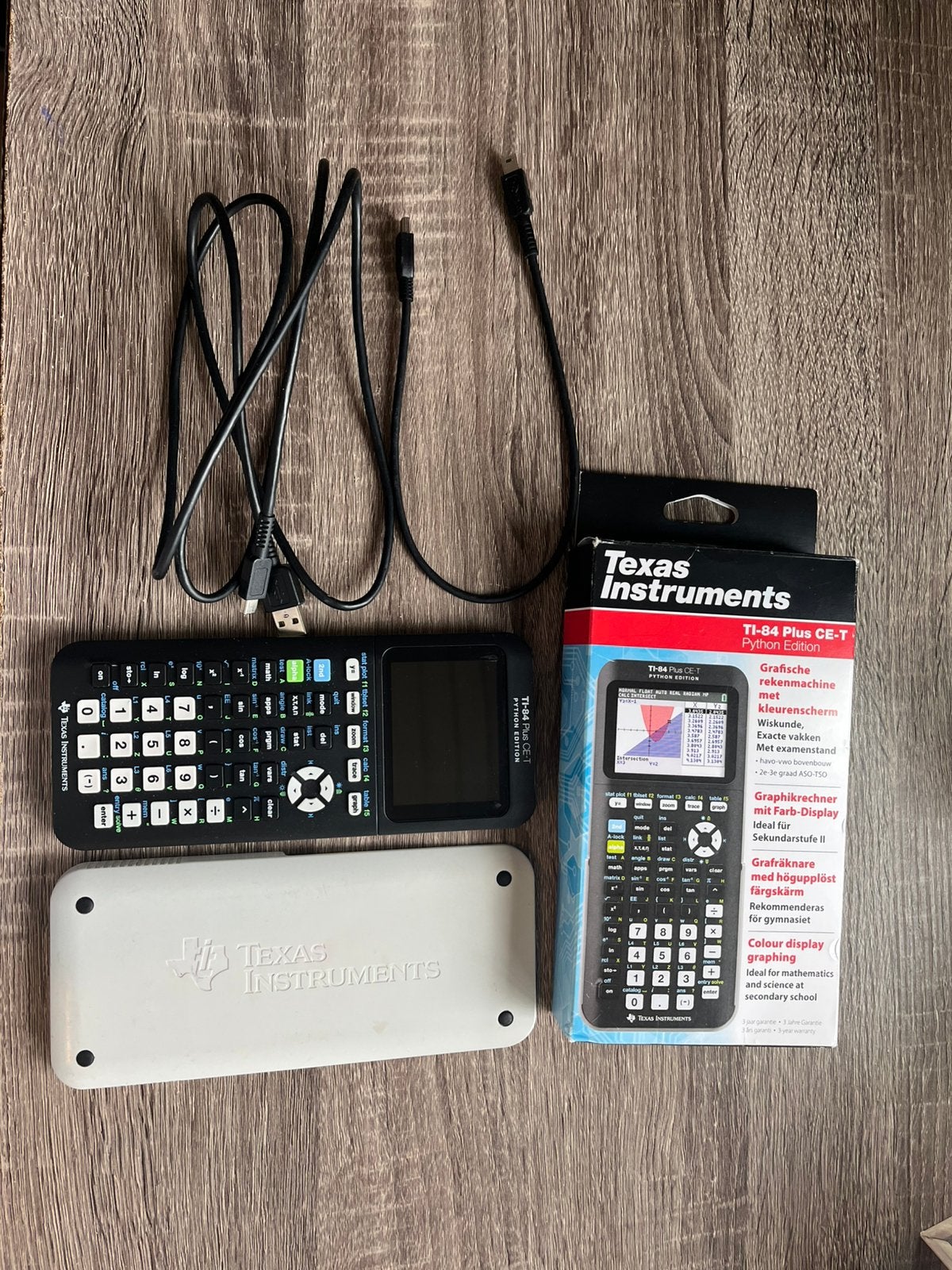 TI-84 Plus CE-T Python Edition (grafische rekenmachine), Ophalen of Verzenden, Grafische rekenmachine, Zo goed als nieuw