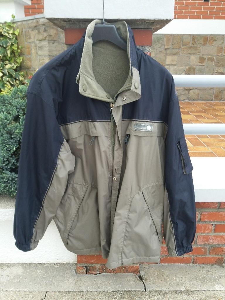 Veste homme réversible, Vêtements | Hommes, Enlèvement