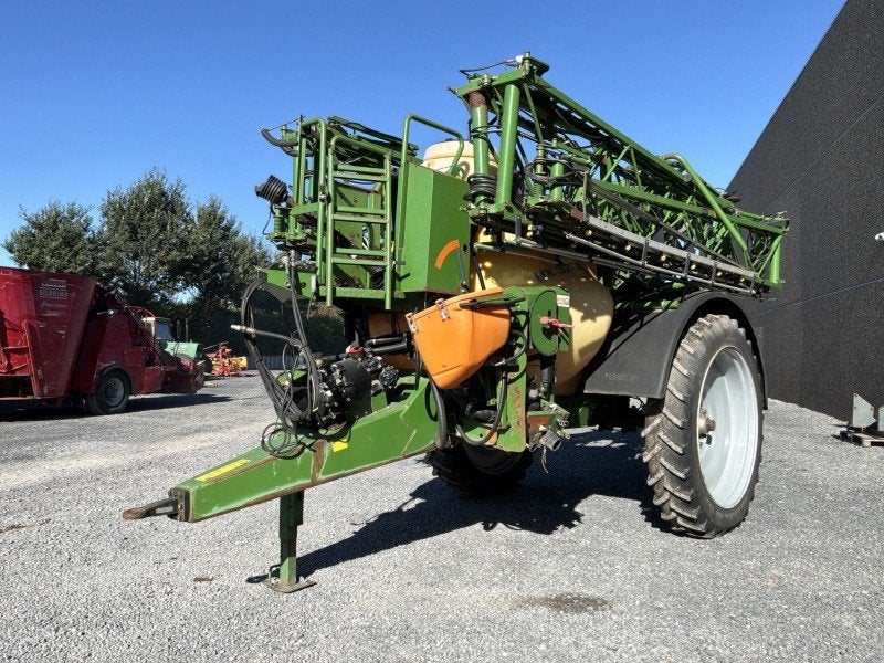 Pulvérisateur agricole traîné Amazone UX 3200 de 2007, Protection des cultures et Fertilisation