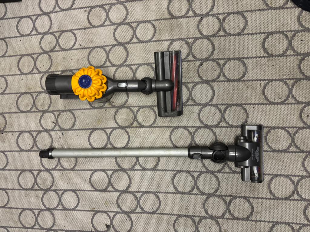 Aspirateur dyson, Enlèvement