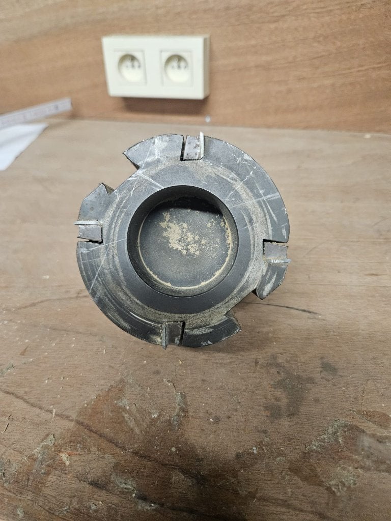 Beschrijving verstelbare metalen freeskop / groevenfrees, Ophalen