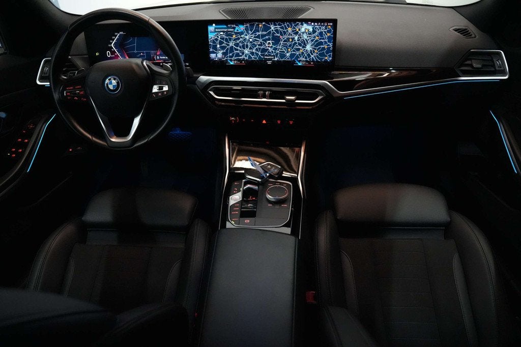 BMW 320 eA PHEV Plug in Hybride Facelift Garantie EURO 6d, Auto's, BMW, Automaat, Gebruikt, 4 cilinders, https://public.car-pass.be/vhr/45b6c5ea-4ba6-46c5-b40a-568cdb9384e4