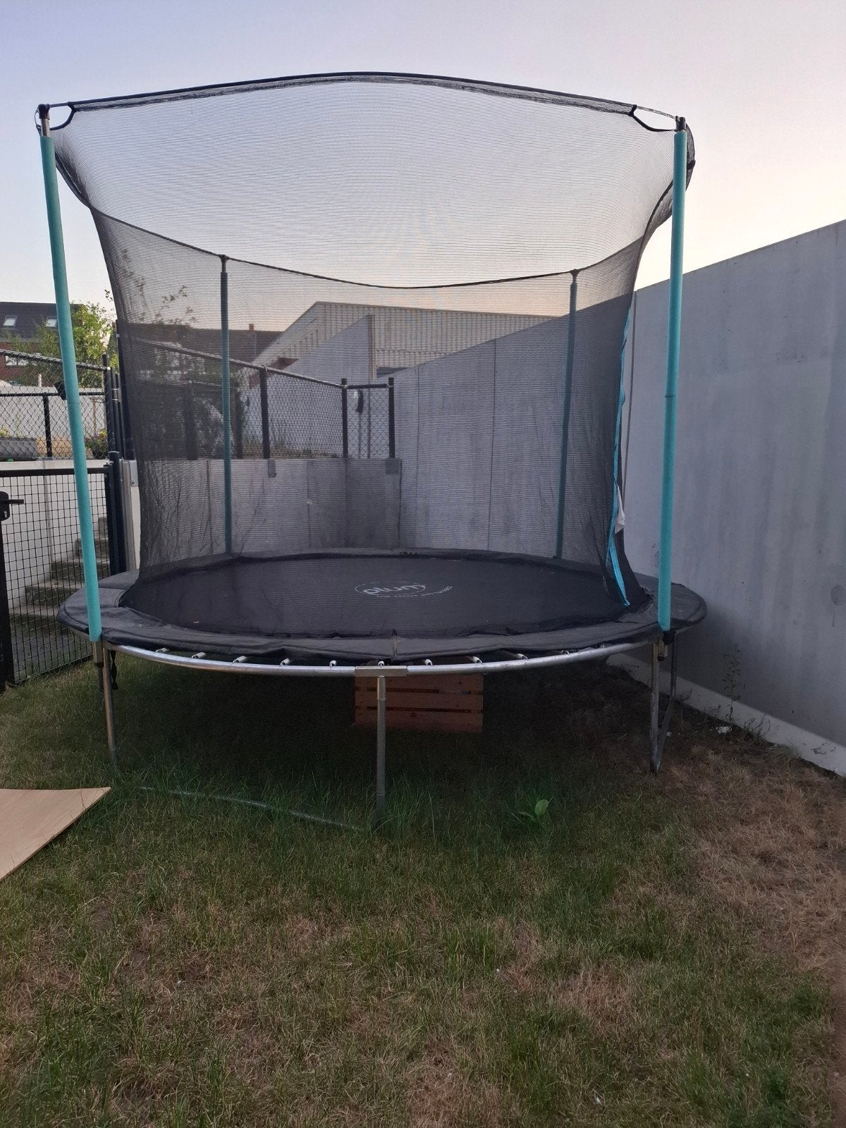 grand trampoline de 3 m, Enlèvement