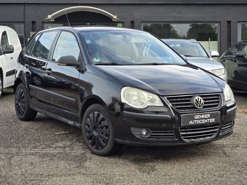 VOLKSWAGEN POLO 1.2 BENZINE / GARANTIE, https://public.car-pass.be/vhr/98cd2d2c-a11c-462d-882e-10f125047b9a, Bedrijf, Handgeschakeld