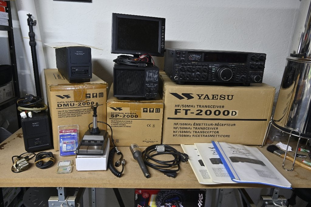 Yaesu FT-2000D + DMU-2000 + SP-2000 + FP-2000 + extra's, Ophalen, Gebruikt, Zender en Ontvanger