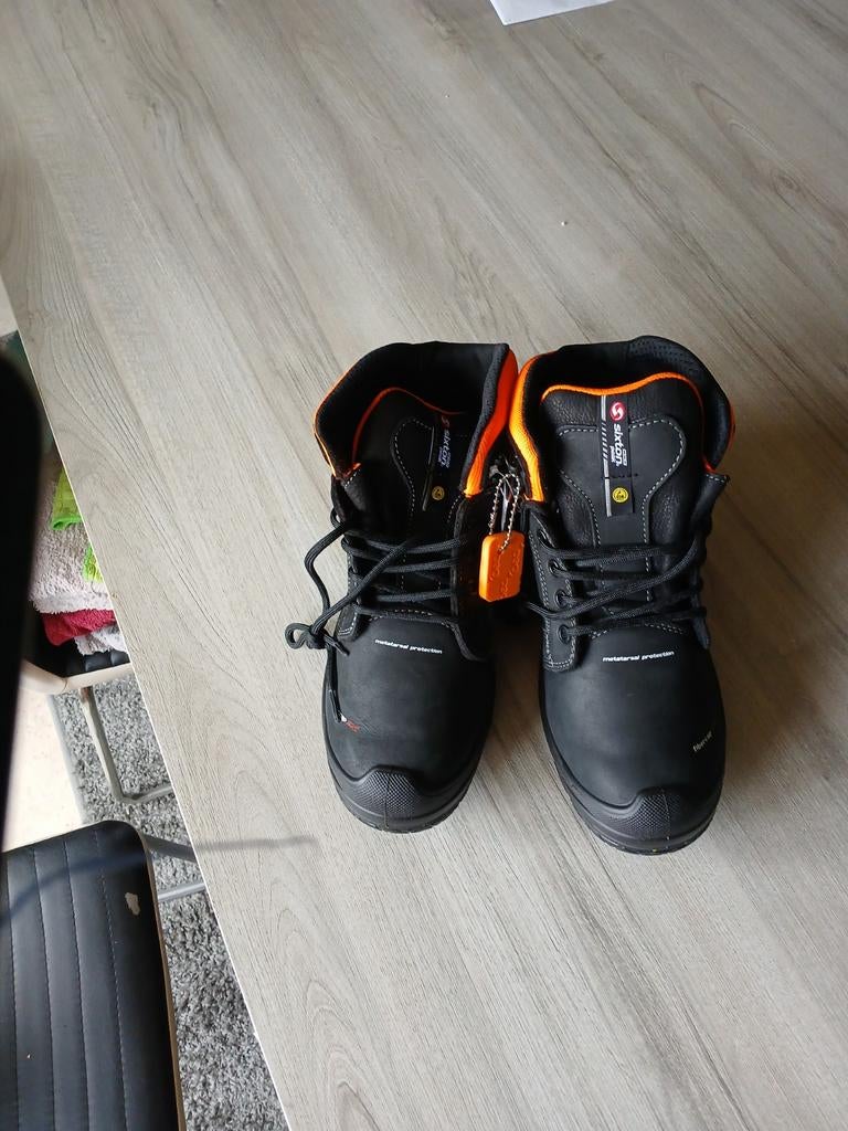 Sixton peak maat 42, Ophalen