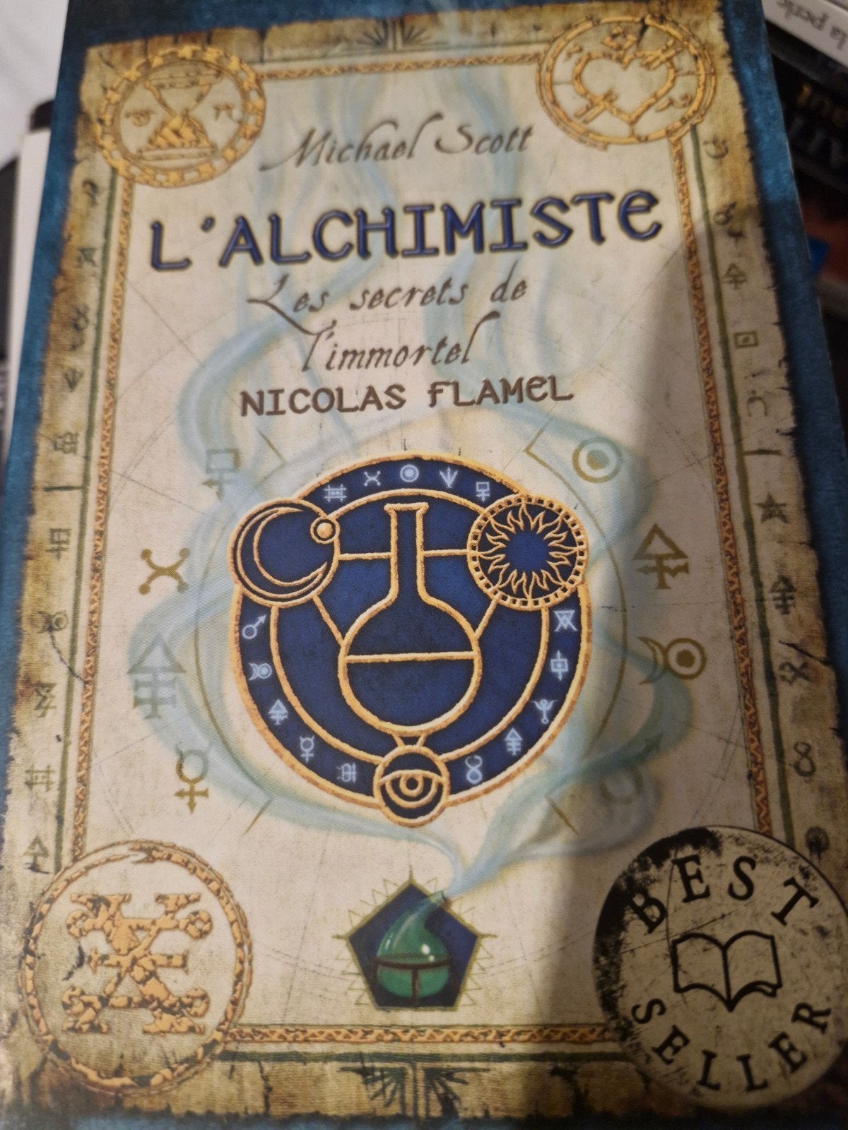 Livre - L'alchimiste de Michael Scott, Ophalen