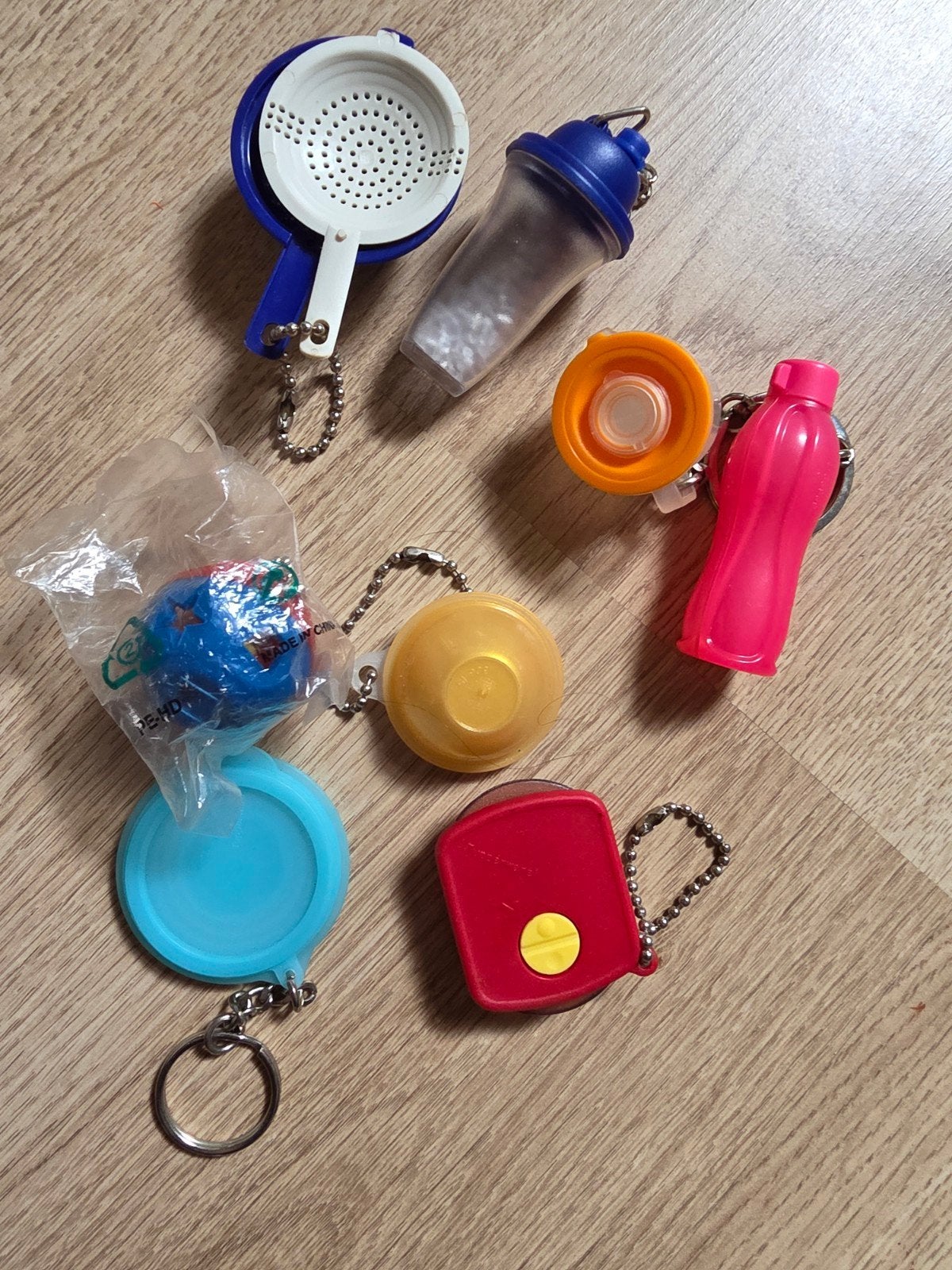 🩵🩵🩵tupperware mooi lot sleutelhangers 🩵🩵🩵, Enlèvement ou Envoi, Neuf, Marque