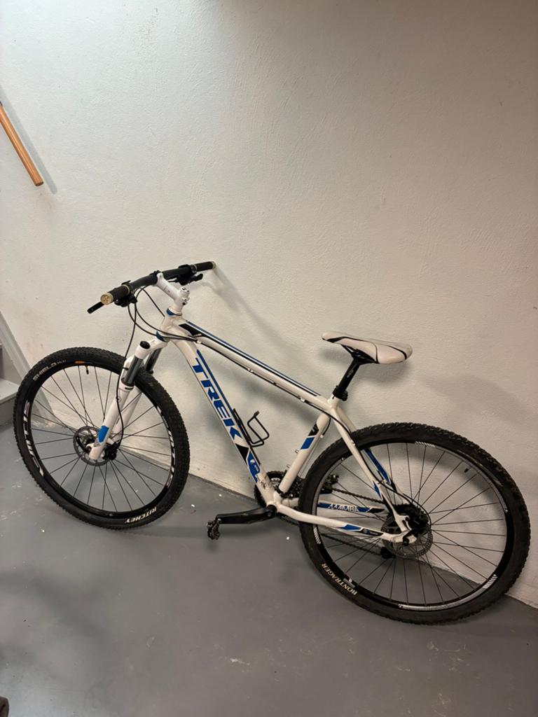 Degelijke Moutainbike Trek | 0471594993, Fietsen en Brommers, Fietsen | Mountainbikes en ATB, Ophalen, Heren, Nieuw, Schijfrem