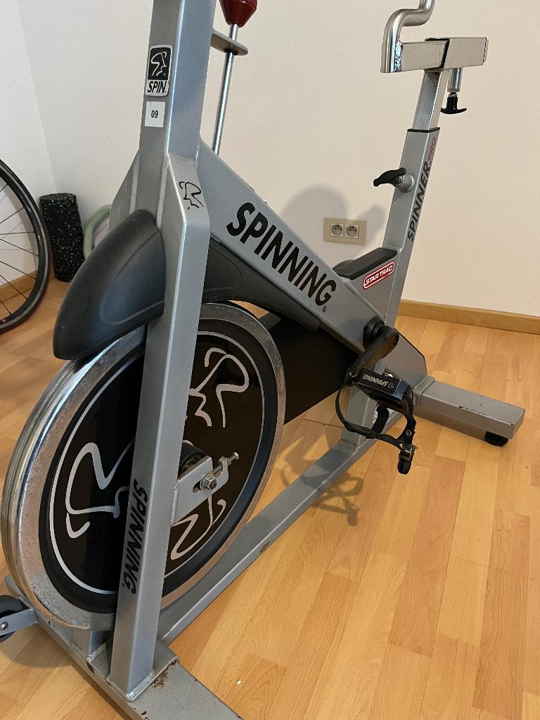 Spinnig fiets, Sport en Fitness, Fitnessapparatuur, Ophalen, Gebruikt, Metaal, Spinningfiets