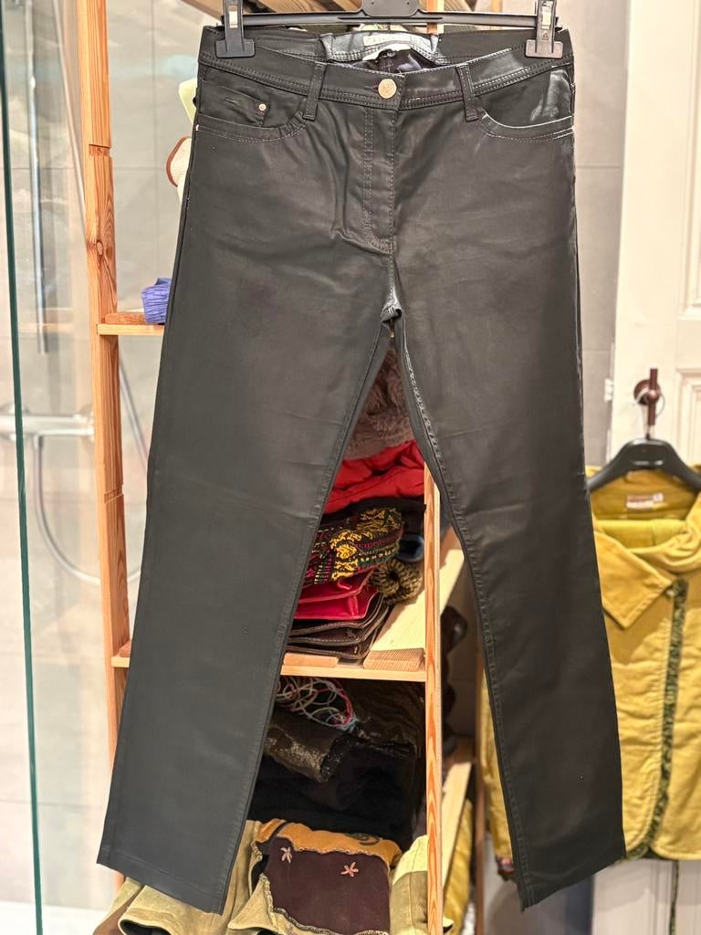 Zwarte lederlook broek van Brax (B 42)., Zwart, Maat 42/44 (L), Ophalen of Verzenden, Lang