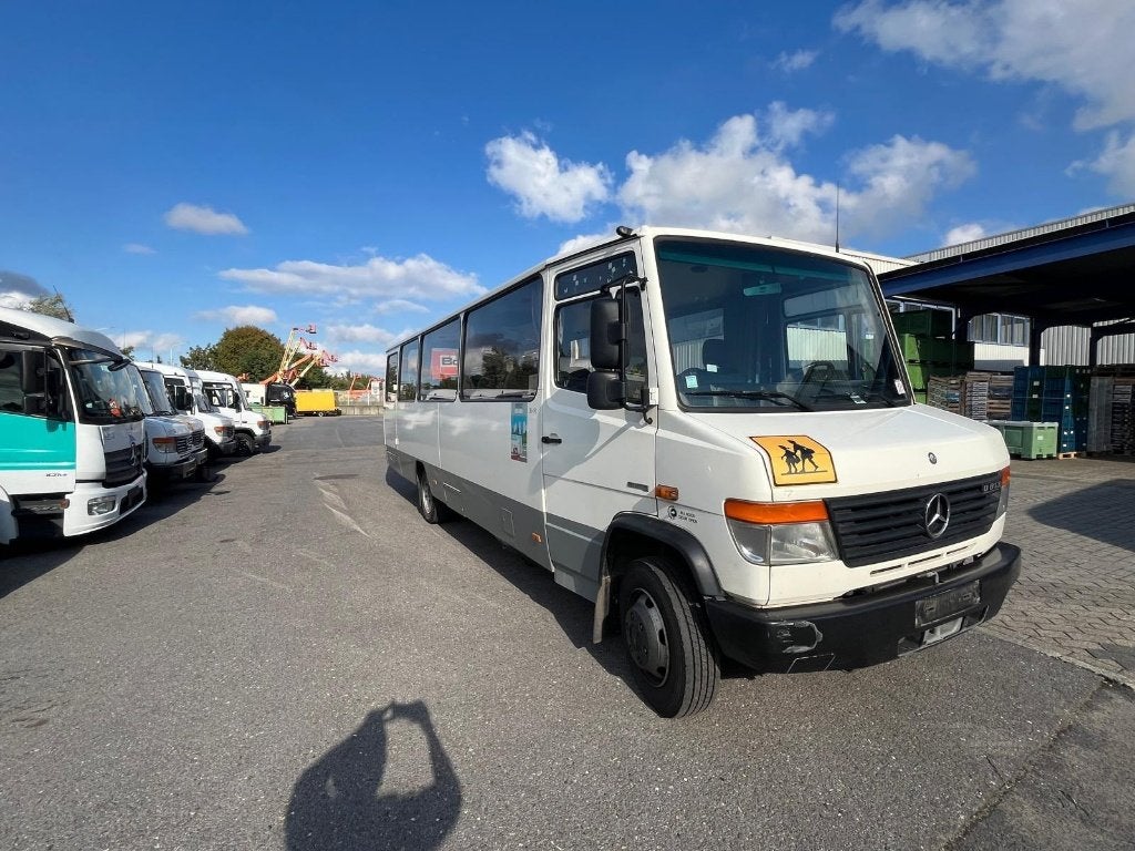 Mercedes Vario 0813 (Numéro de stock 49779), Autos, Euro 5, Achat, Entreprise, Boîte manuelle