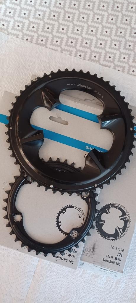 Plateaux 52/36 SHIMANO, Enlèvement, Neuf