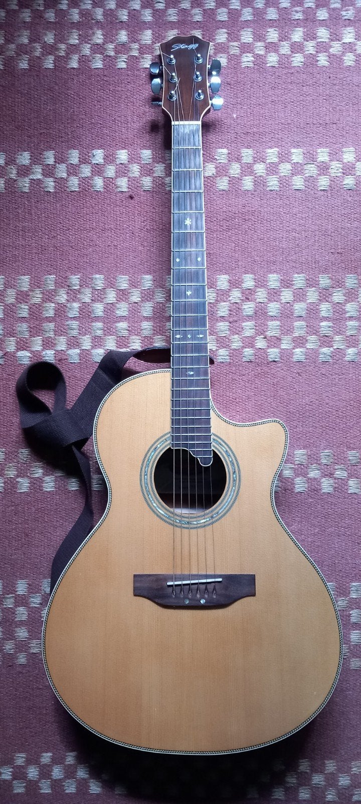 Guitare folk électro-acoustique Stagg SW306 CE-N avec étui, Musique & Instruments, Enlèvement