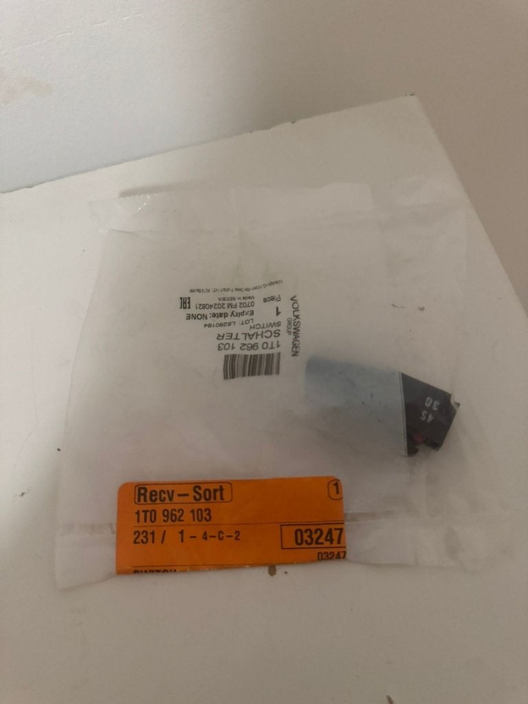 Commutateur hayon/coffre Volkswagen T10 962 103, Autos : Pièces & Accessoires, Enlèvement, Neuf, Volkswagen