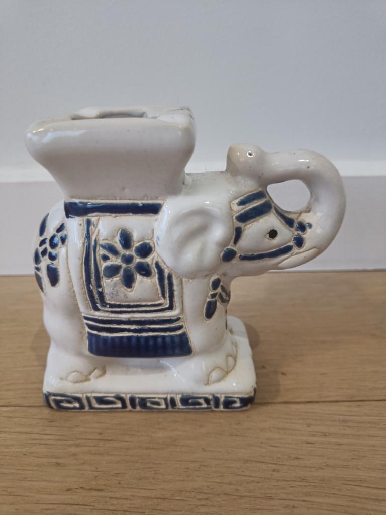 Keramiek olifant asbak, Ophalen