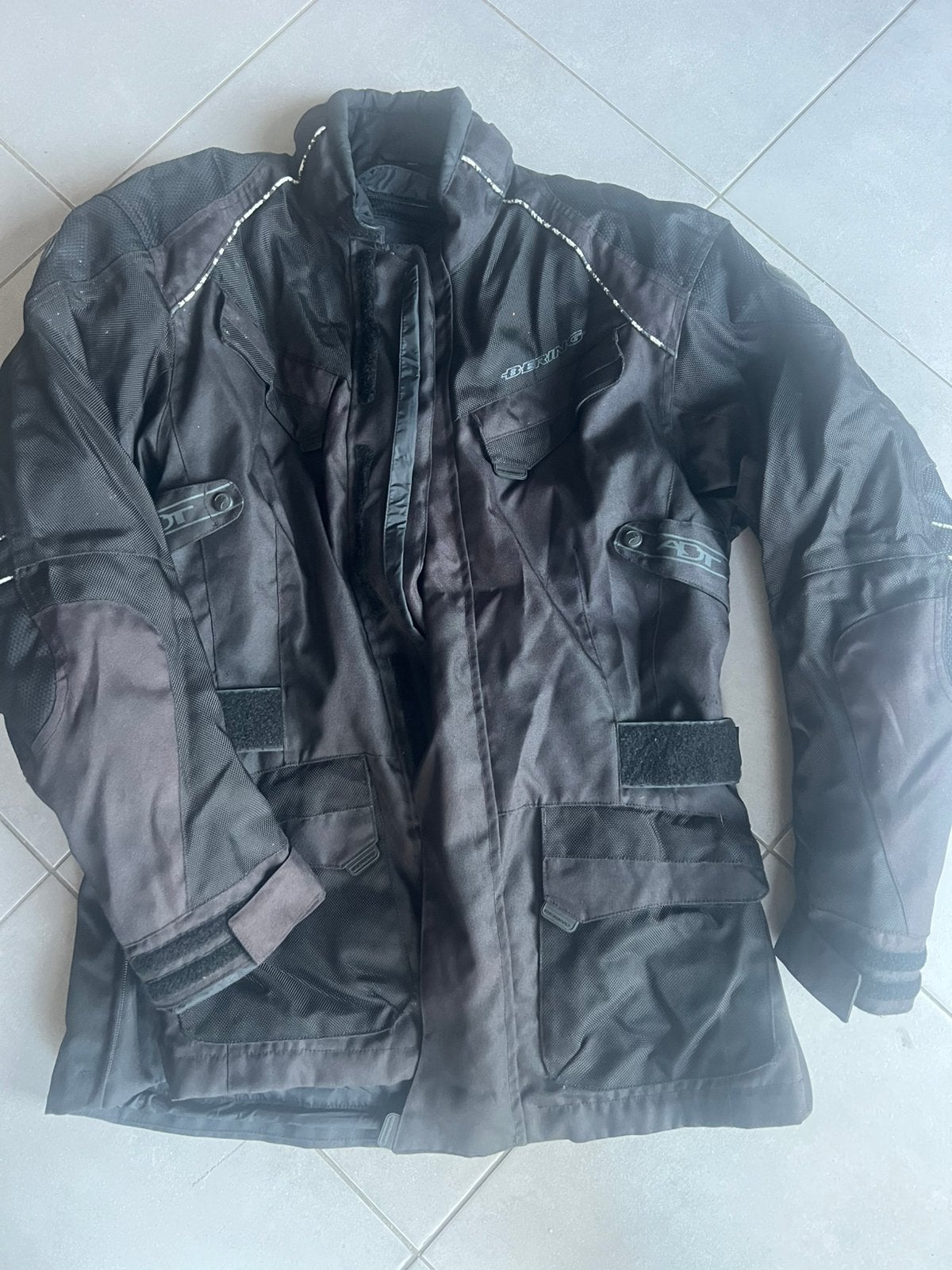 Bering xl motorcycle suit, Vêtements | Hommes, Vestes | Hiver, Enlèvement ou Envoi, Comme neuf
