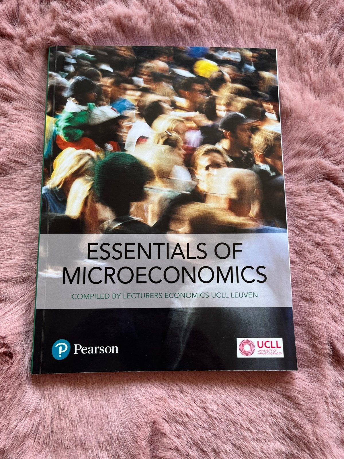 Essentials of microeconomics, Ophalen of Verzenden, Nieuw, Overige niveaus, Bedrijfseconomie