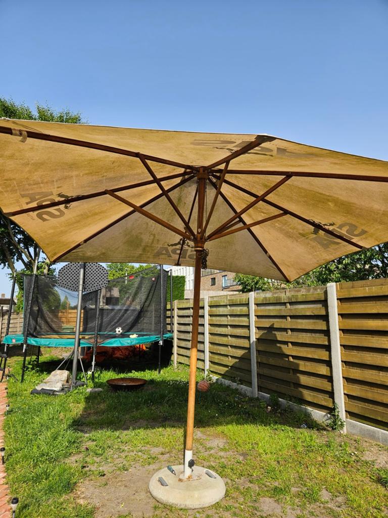 Parasol spa inclusief zware voet, Ophalen
