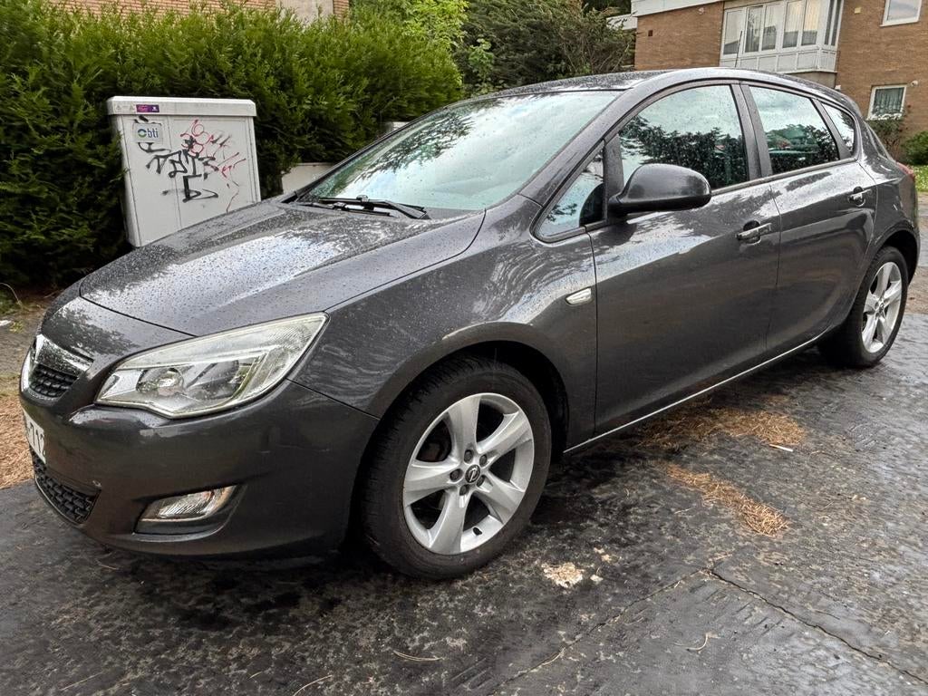 Opel astra 1.4 benzine/euro5/word gekeurd voor verkoop, Voorwielaandrijving, Euro 5, Stof, 4 cilinders