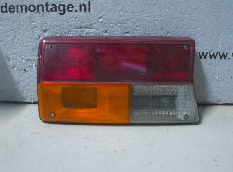 ACHTERLICHT RECHTS Saab 99 (01-1972/12-1984), Saab-de-info@saabgroup.com, Enlèvement ou Envoi, Utilisé, Saab Deutschland GmbH