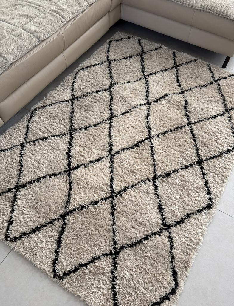 Tapis shaggy moderne style berbère, coloris crème et noir, Maison & Meubles, Enlèvement, Comme neuf, Crème