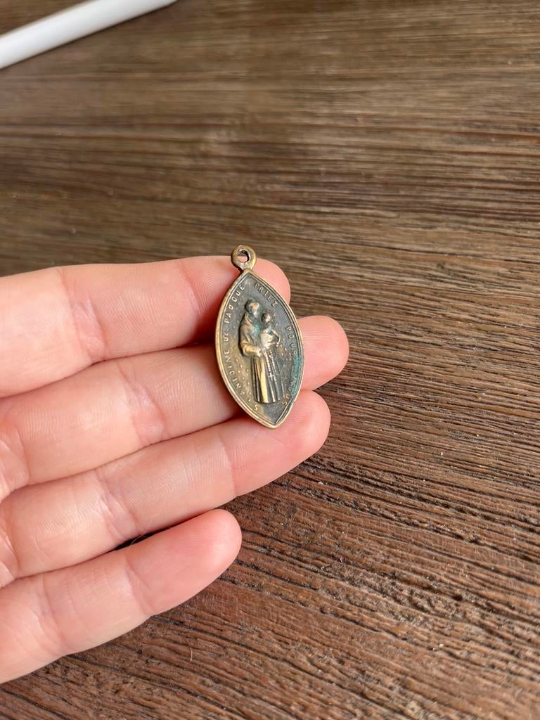 Médaille religieuse St Antoine et Marie — pendentif vintage, Enlèvement ou Envoi