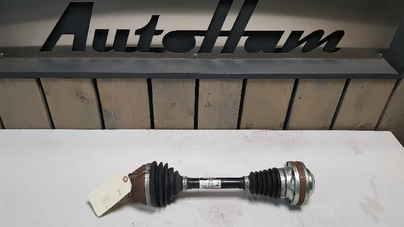 AANDRIJFAS LINKS VOOR Audi A3 (8V1 / 8VK) (01-2012/10-2020), Gebruikt, Audi