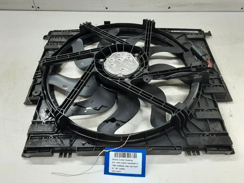 RADIATEURVENTILATOR BMW 3 serie Touring (G21) (793517103), Gebruikt, BMW, Petuelring 130
80809  München, DE, Bayerische Motoren Werke AG