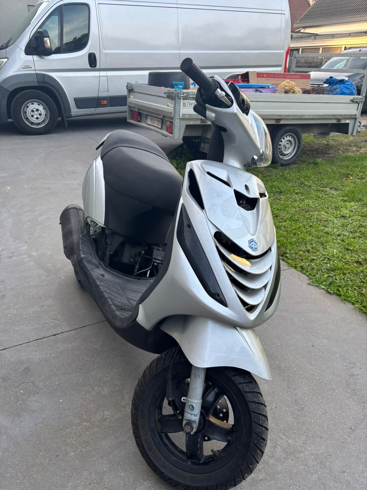 Piaggio Zip 125 2t, Fietsen en Brommers, Ophalen, Zo goed als nieuw, Zip