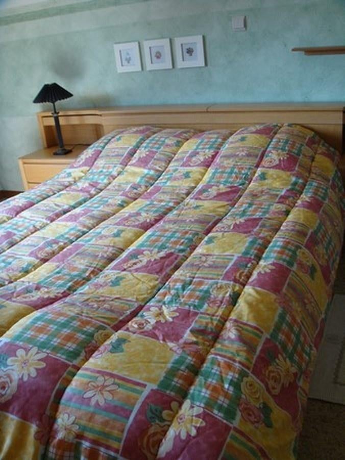 Couette 2m20 x 2m40, Ophalen of Verzenden, Zo goed als nieuw, Tweepersoons