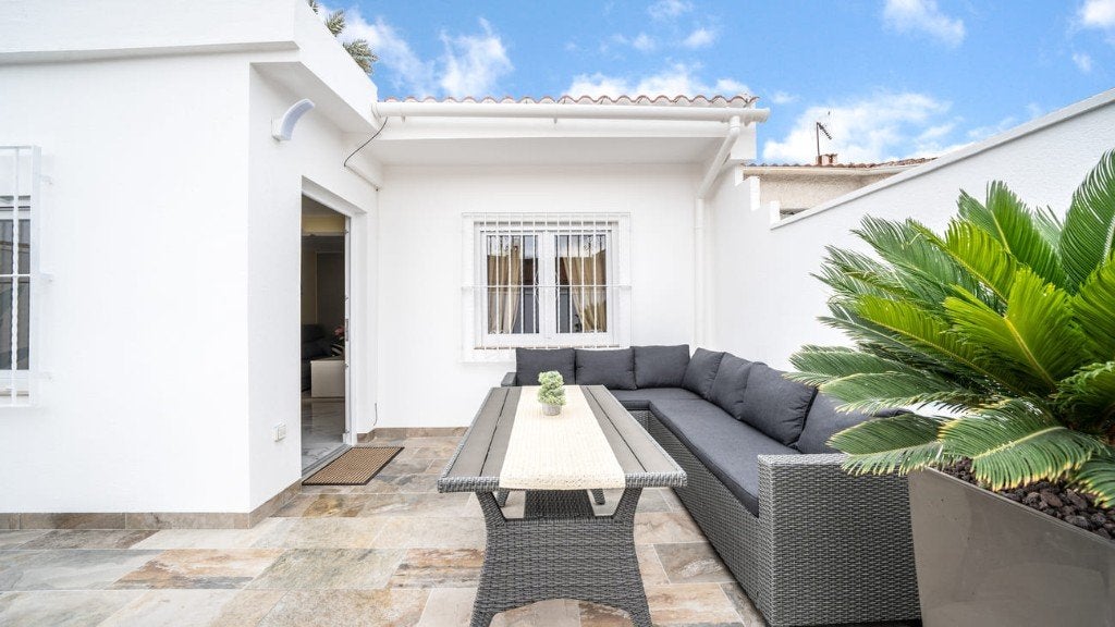 Gerenoveerde bungalow zonder bovenburen/Torrevieja, Torrevieja, Spanje, Woonhuis, 3 kamers