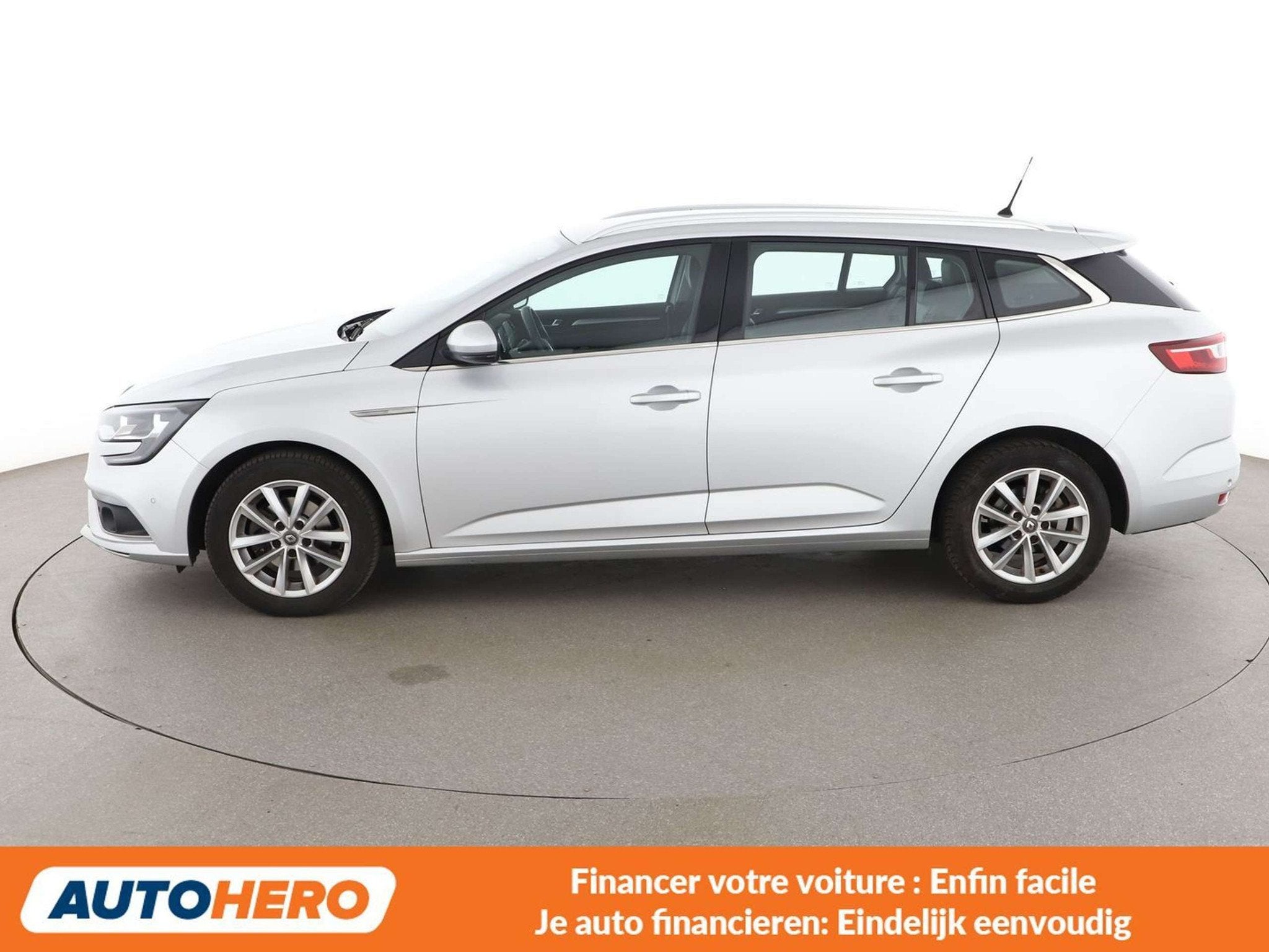Renault Mégane 1.2 TCe Energy Intens, Autos, 1197 cm³, Argent ou Gris, Achat, https://public.car-pass.be/vhr/80c18236-9d9e-4d3c-8d89-8e721da49664