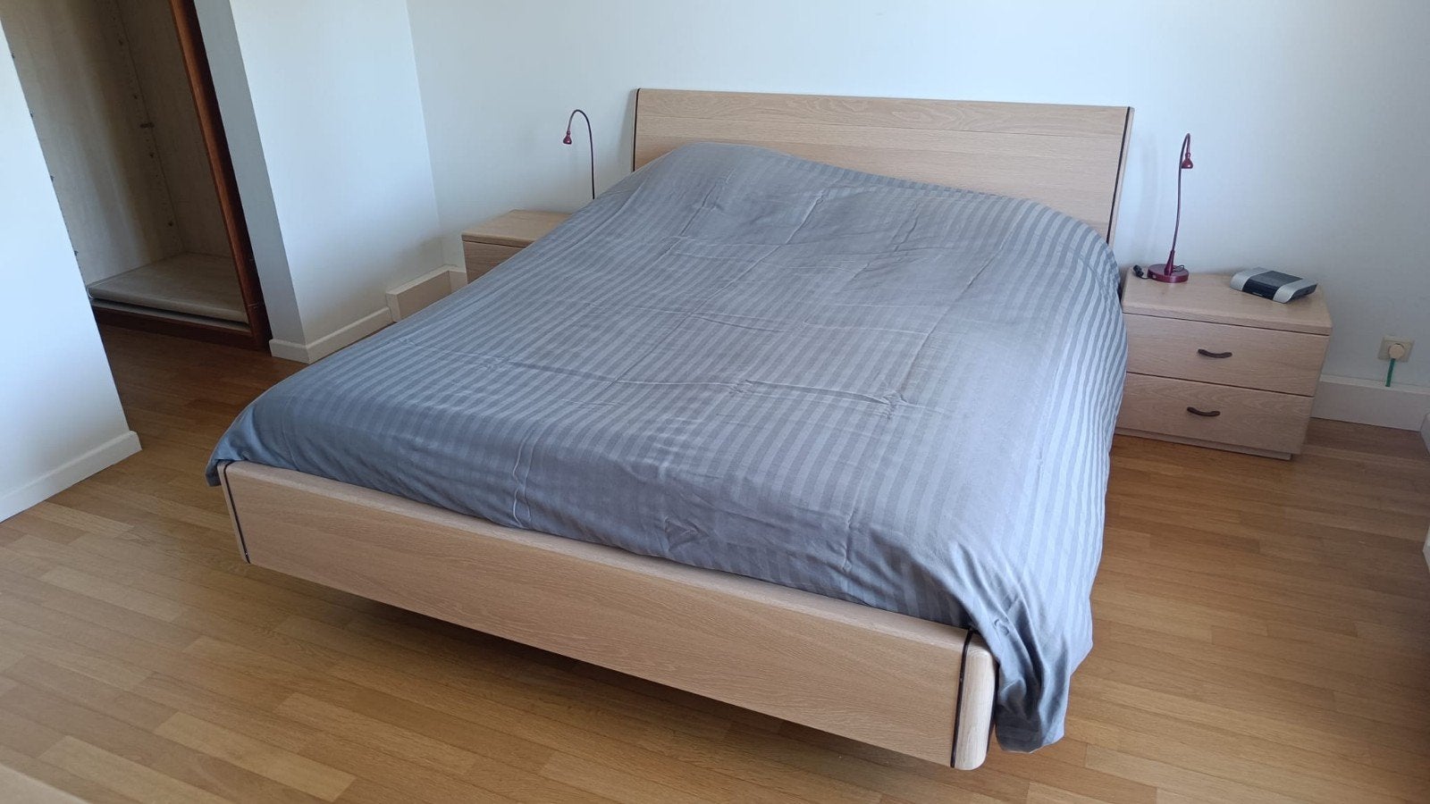 Houten bedkader 2-persoons (160x200) van Top Interieur, Huis en Inrichting, Slaapkamer | Bedden, Ophalen