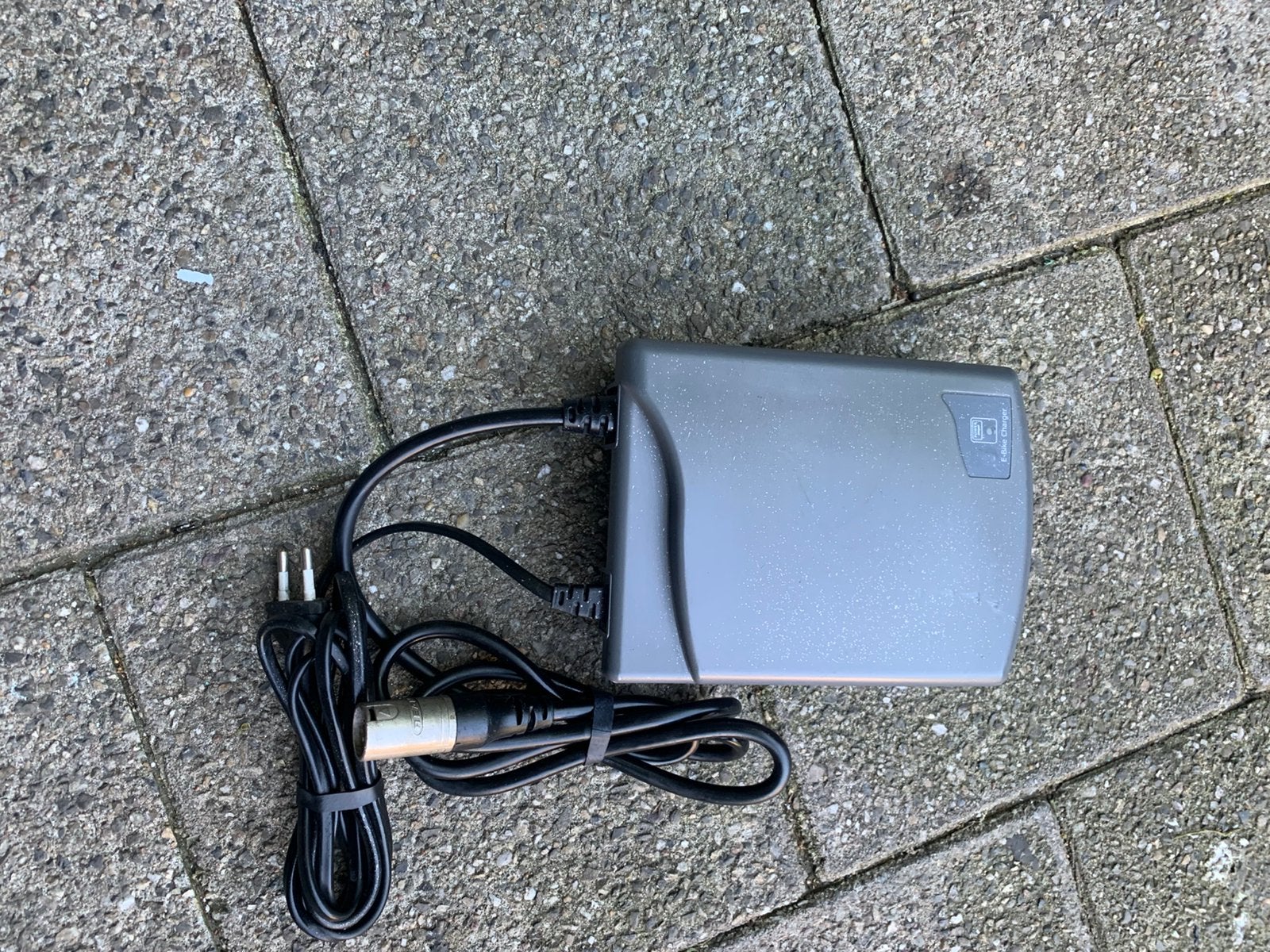 Oplader koga, Fietsen en Brommers, Zo goed als nieuw