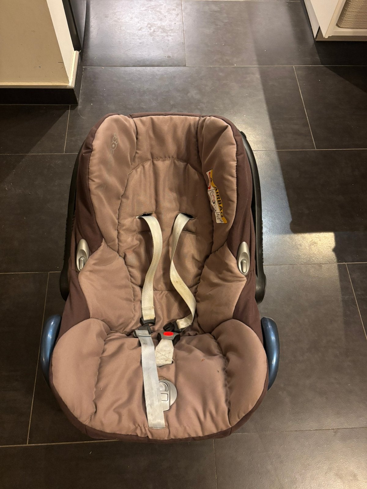 Maxi cosy siège 0-13 kg, Enfants & Bébés, Enlèvement, Comme neuf