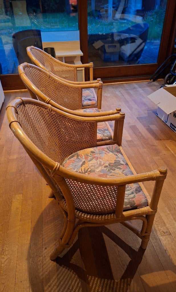 Vier rotan stoelen, Ophalen, Gebruikt, Bruin, Vier