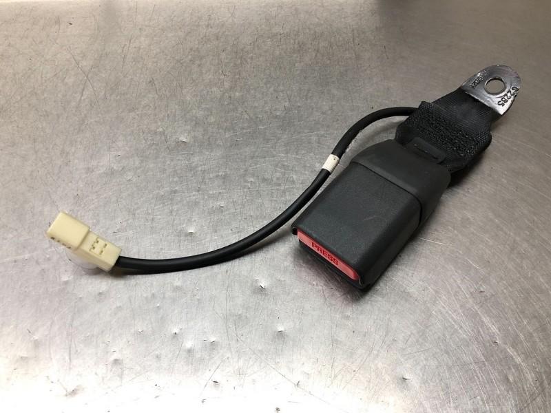 BOUCLE DE CEINTURE ARRIÈRE GAUCHE Suzuki Baleno (EW / FW), Utilisé, Suzuki