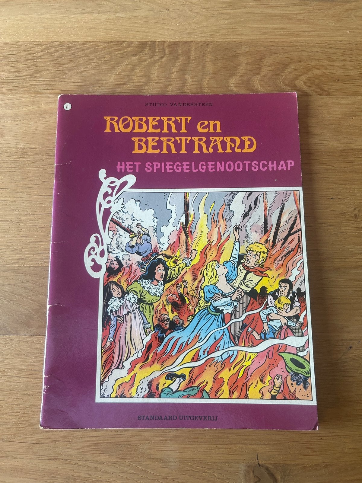 Album Robert en Bertrand. Het spiegelgenootschap., Eén stripboek, Ophalen of Verzenden, Zo goed als nieuw