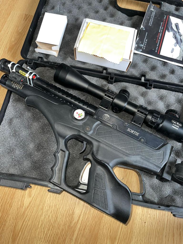 Carabine pcp hatsan sorti tact semi-auto 5,5mm, Enlèvement ou Envoi, Comme neuf