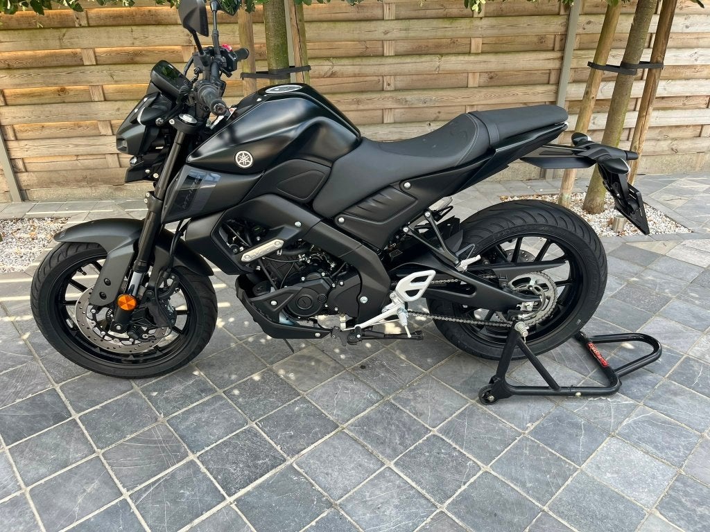 Yamaha MT-01 125cc 6/2025 **900km** Tech black**, Nieuw, Bedrijf, 11 kW of minder, Handgeschakeld