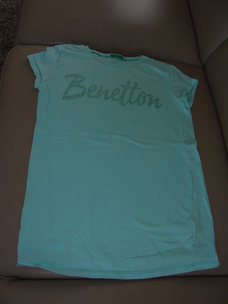 Groen t-shirt tekst 'Benetton' in glitter, Benetton, 11-12 j, Meisje, Ophalen of Verzenden, Zo goed als nieuw, Shirt of Longsleeve