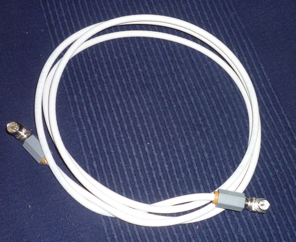 3.   Câble coaxial TV/Internet – connecteurs F-type, Enlèvement ou Envoi, Comme neuf, 2 à 5 mètres, Câble coaxial