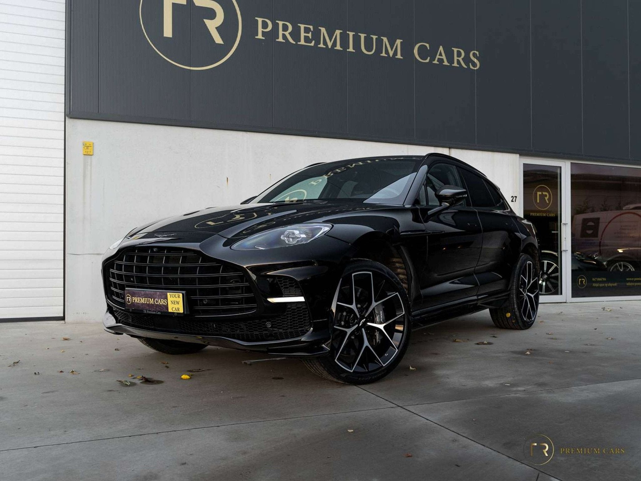 Aston Martin Dbx 707 l Facelift l Onyx Black l Carbon l V8 l, Auto's, Automaat, Gebruikt, Zwart, Leder