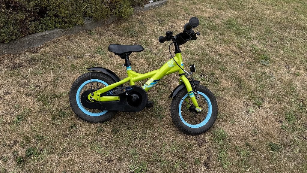 S’Cool Xlite 12,5″ kinderfiets – uitstekende staat, Fietsen en Brommers, Ophalen, Velgrem, S'cool, Minder dan 16 inch