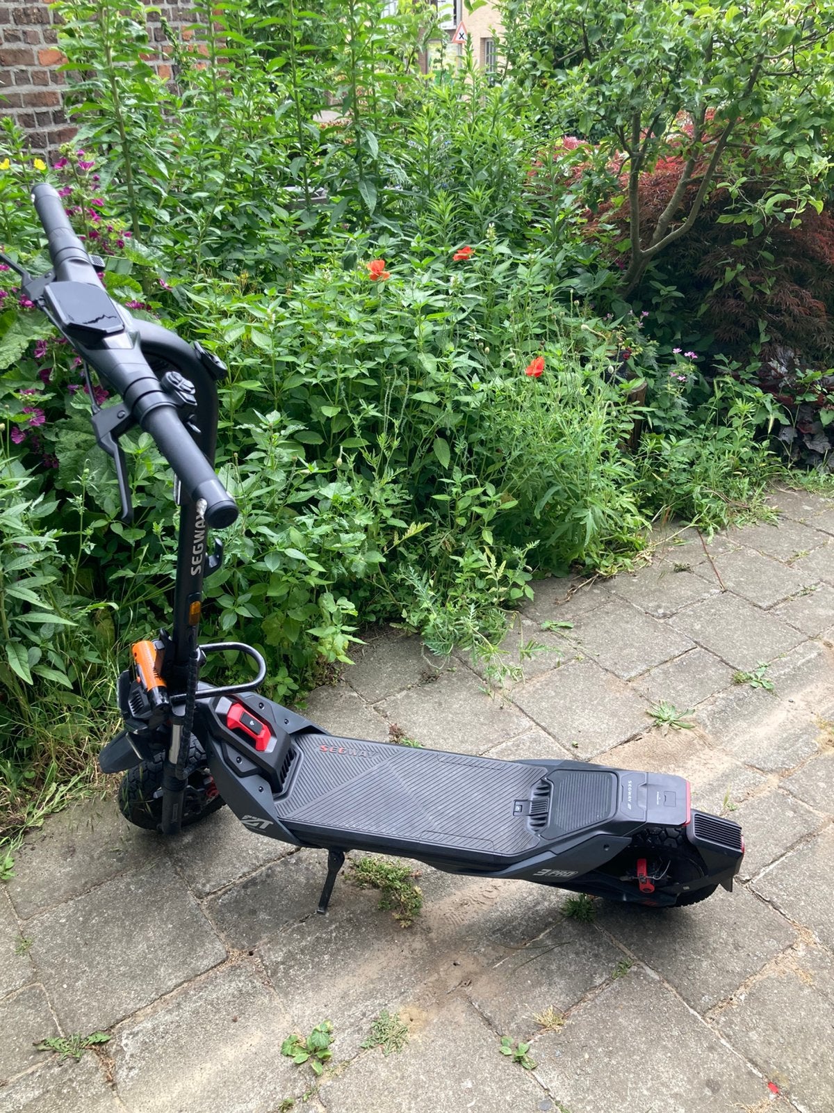 Ninebot segway zt3 pro, Fietsen en Brommers, Steps, Zo goed als nieuw, Elektrische step (E-scooter), Ophalen