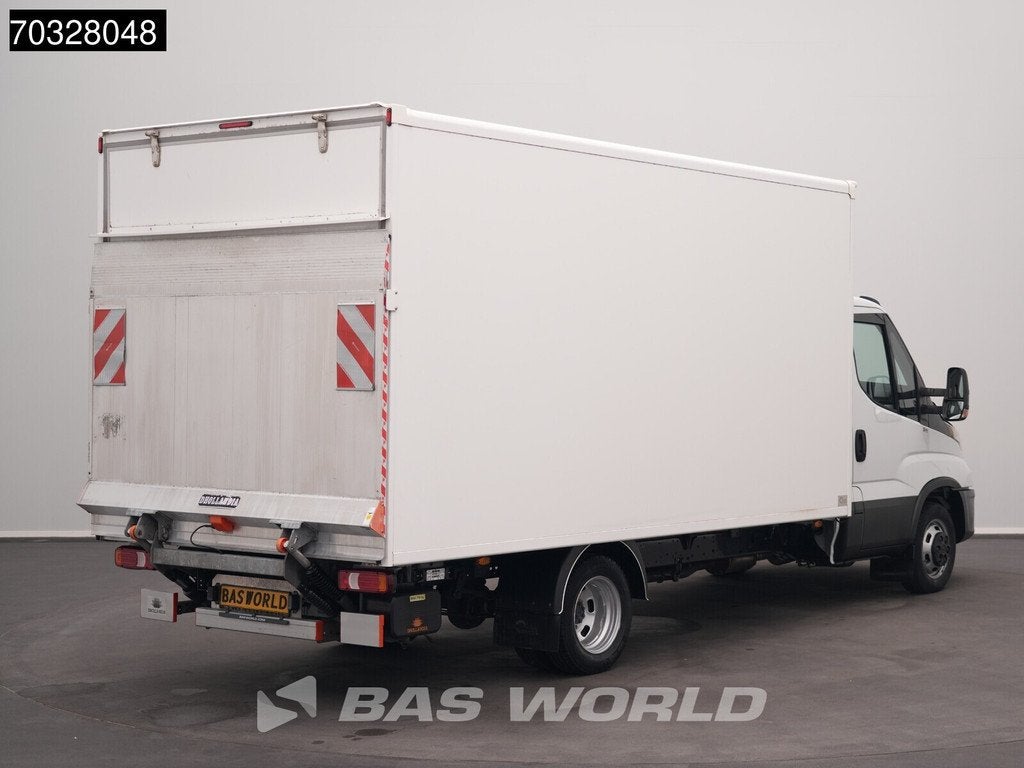 Iveco Daily 35C16 Laadklep Dubbellucht 160PK Bakwagen Airco, Auto's, Bestelwagens en Lichte vracht, Stof, Gebruikt, Euro 6, Iveco