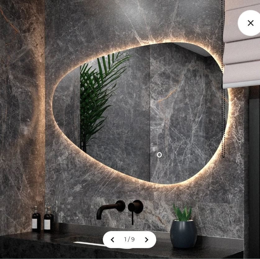 Asymmetrische Badkamerspiegel 150x93cm LED/Anticondens NIEUW, Huis en Inrichting, Ophalen, Nieuw, 125 cm of meer, Minder dan 100 cm